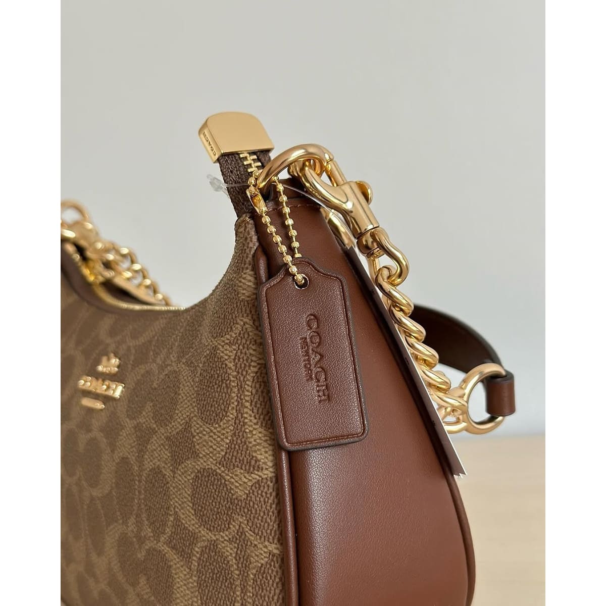 Coach Gold Tan Brown Women Shoulder Bag Cv933