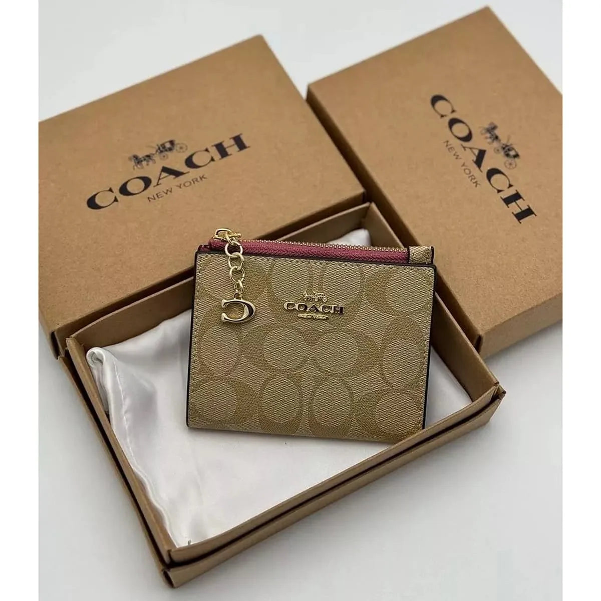COACH Women’s Signature Canvas Card Holder 78002