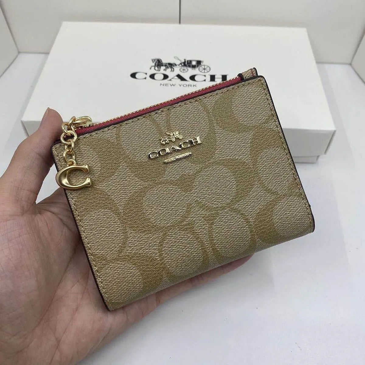 COACH Women’s Signature Canvas Card Holder 78002