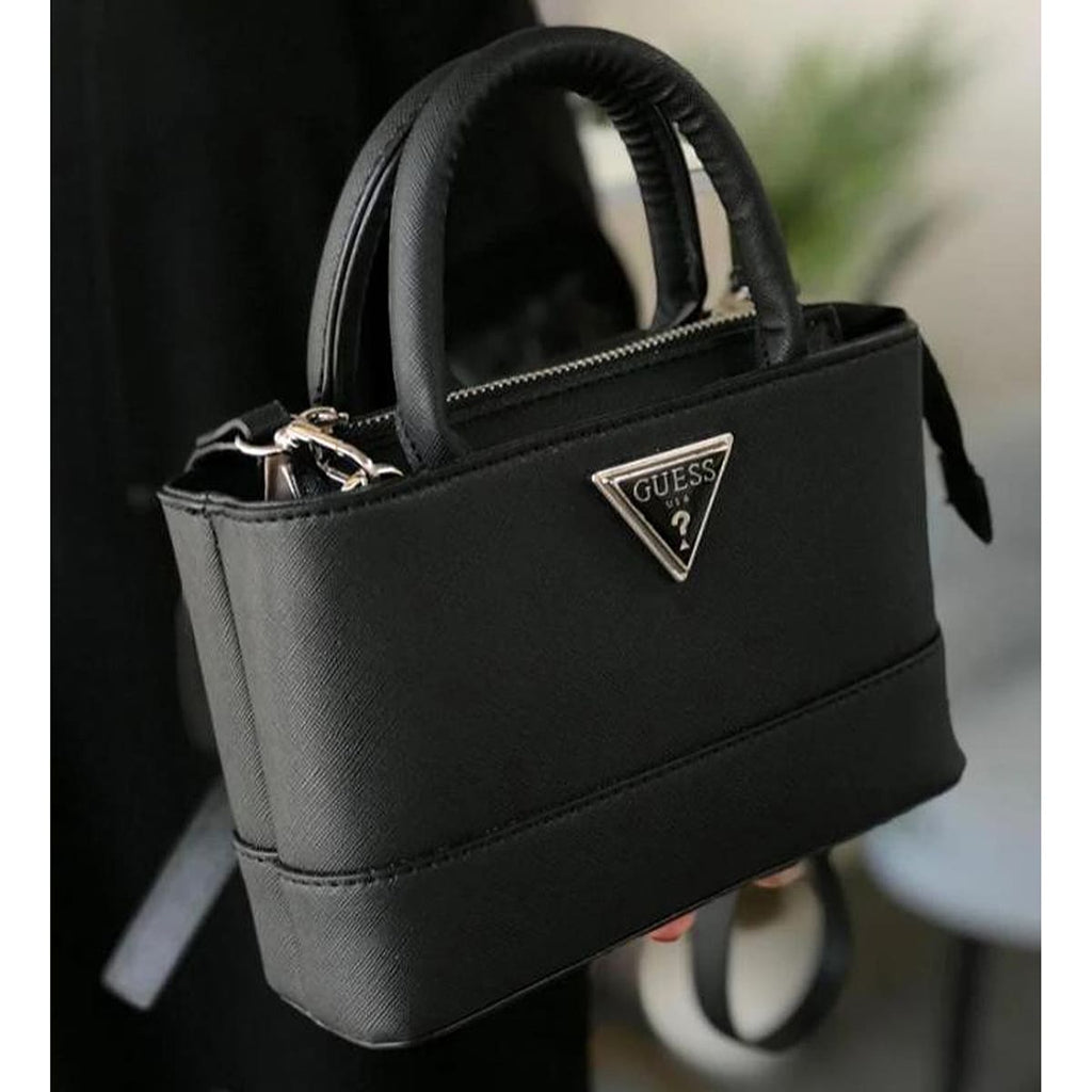 Guess Black Women Crossbody Hwvg81 30770 Bla
