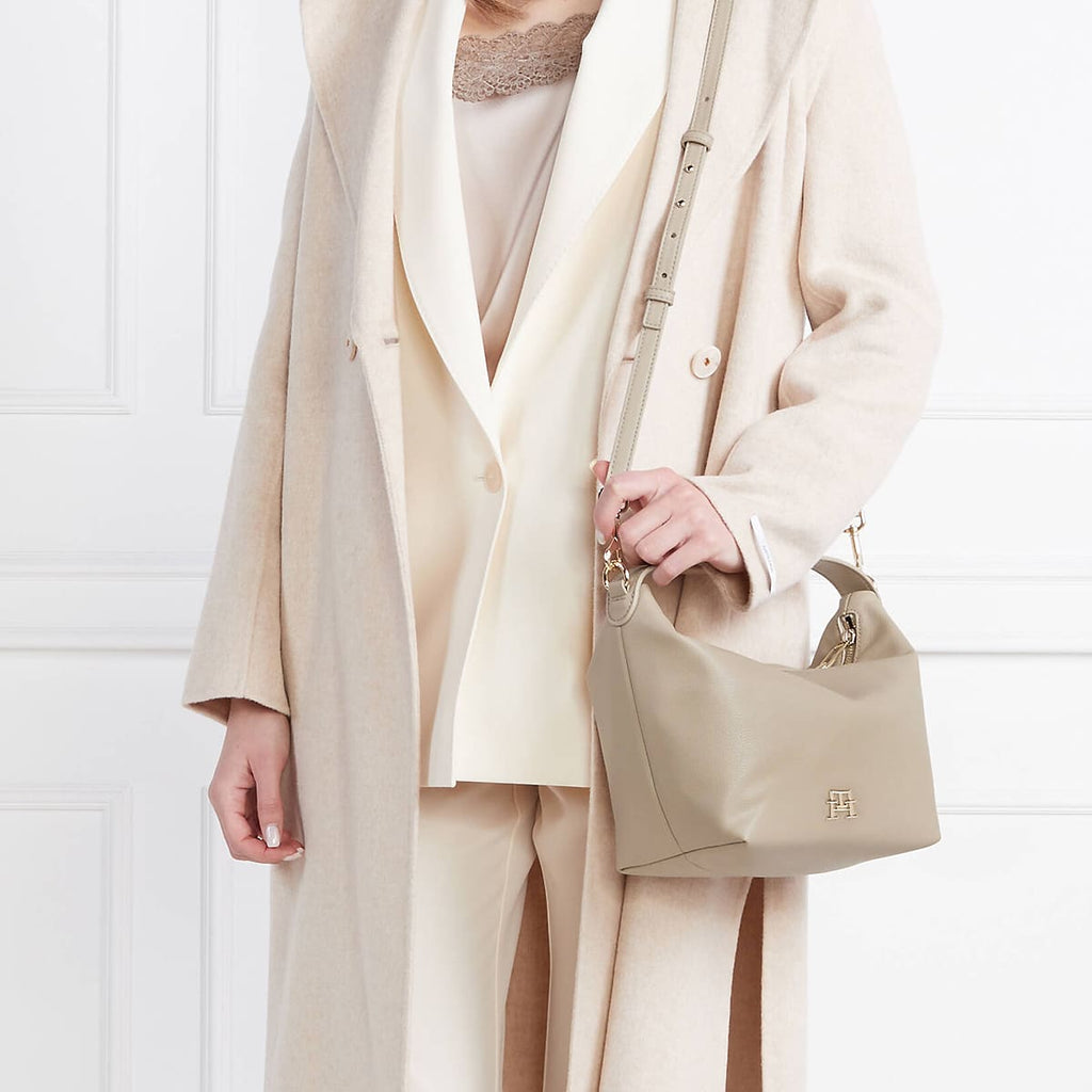 Tommy Hilfiger Beige Women Shoulder Bag Aw0Aw14499