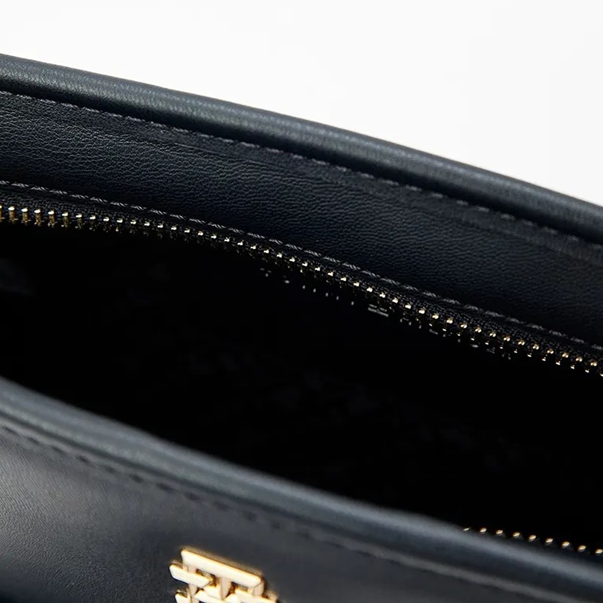 Tommy Hilfiger Black Women Cross Body Bag Aw0Aw16163