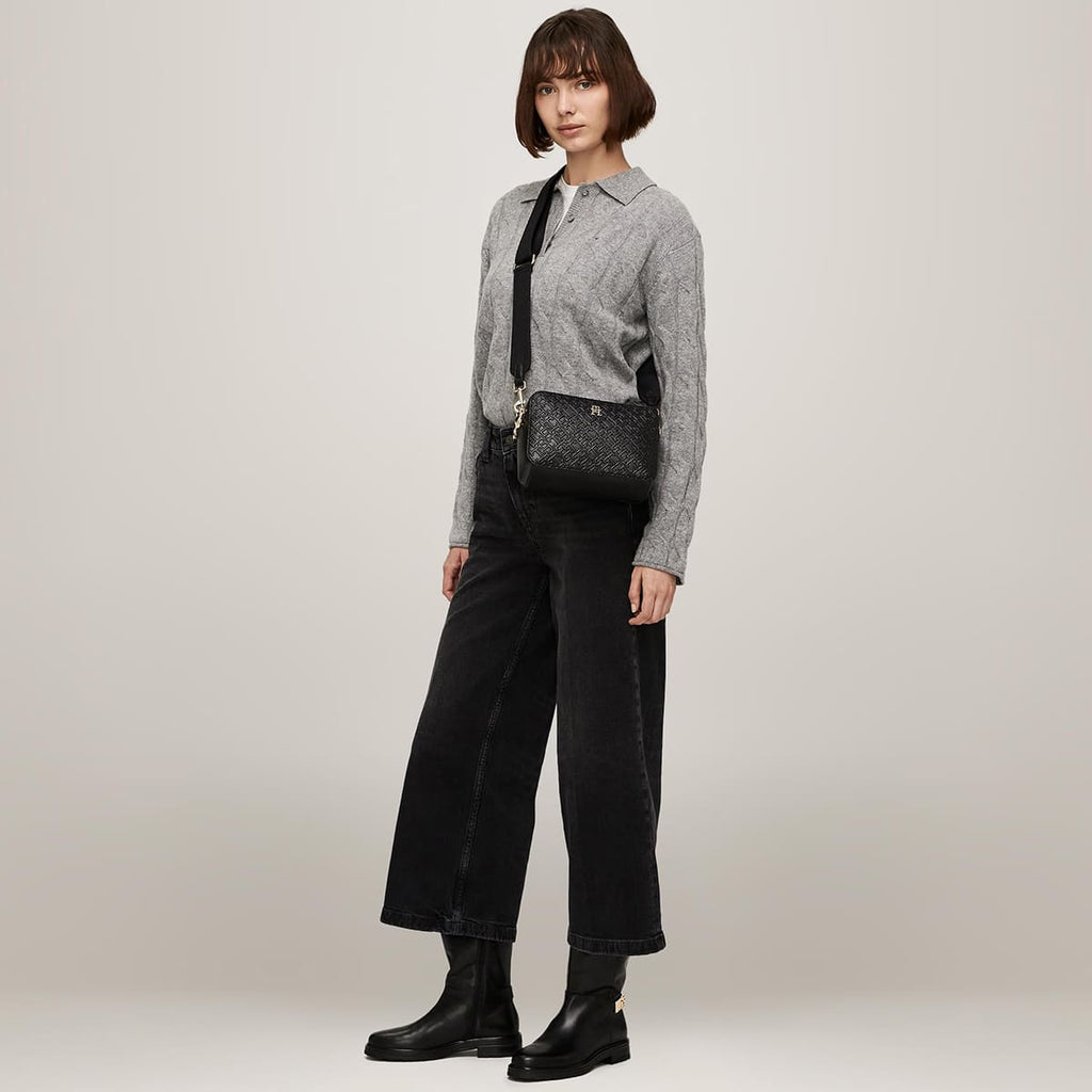 Tommy Hilfiger Black Women Cross Body Bag Aw0Aw16470