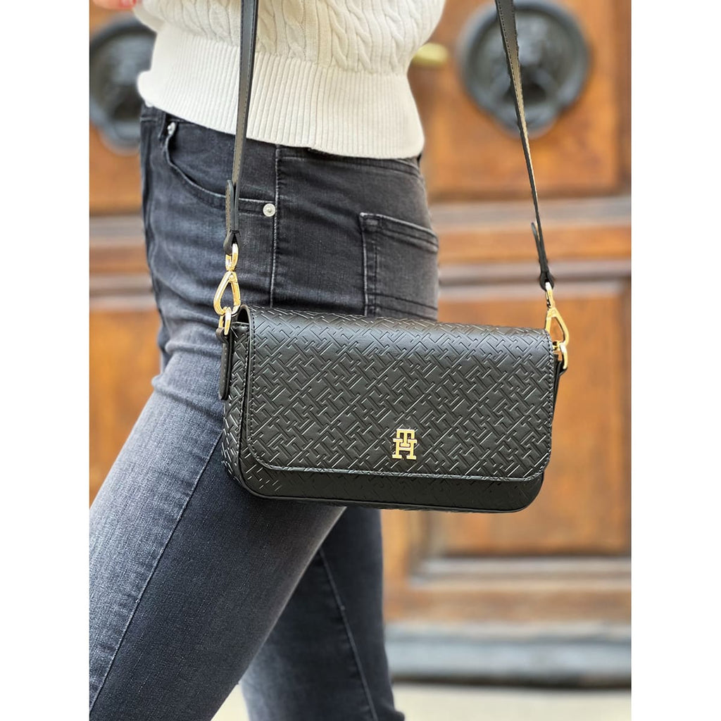Tommy Hilfiger Black Women Crossbody Bag Aw0Aw18002