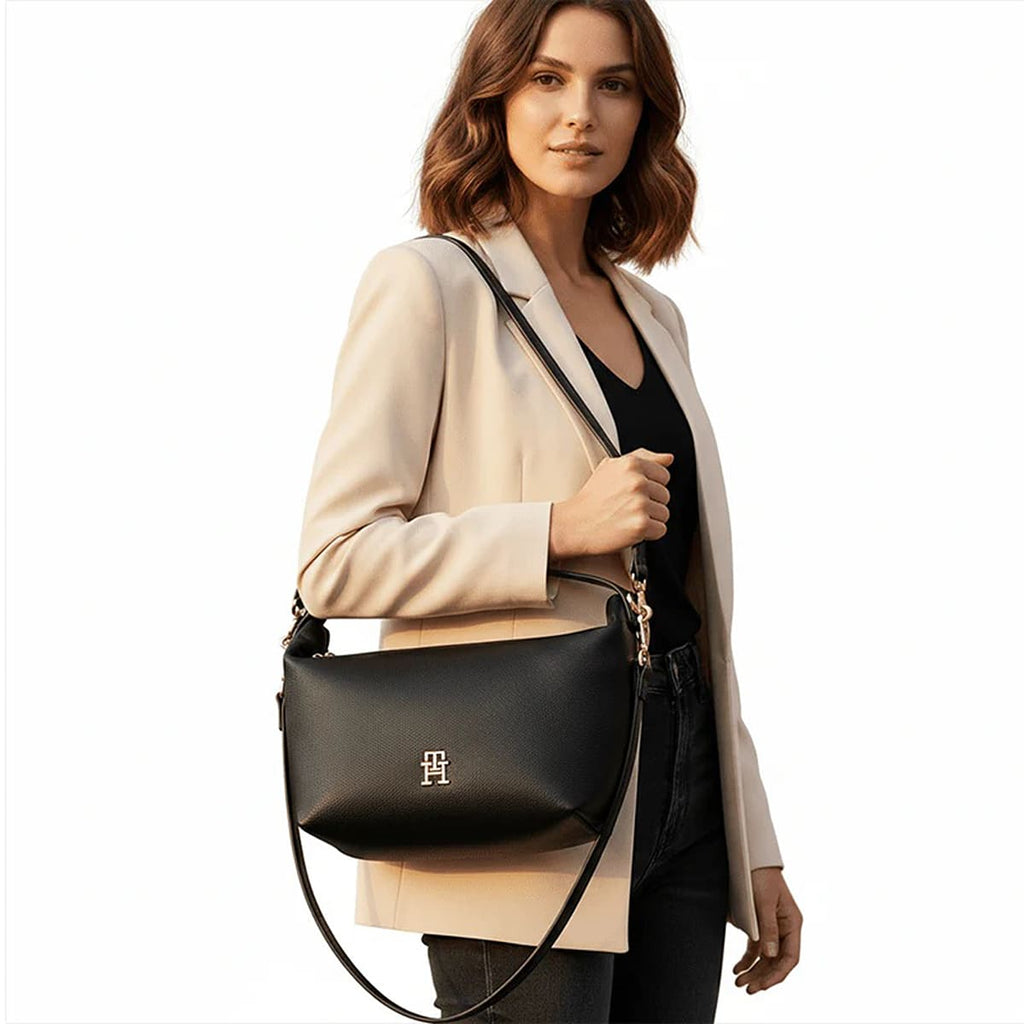 Tommy Hilfiger Black Women Shoulder Bag Aw0Aw14499