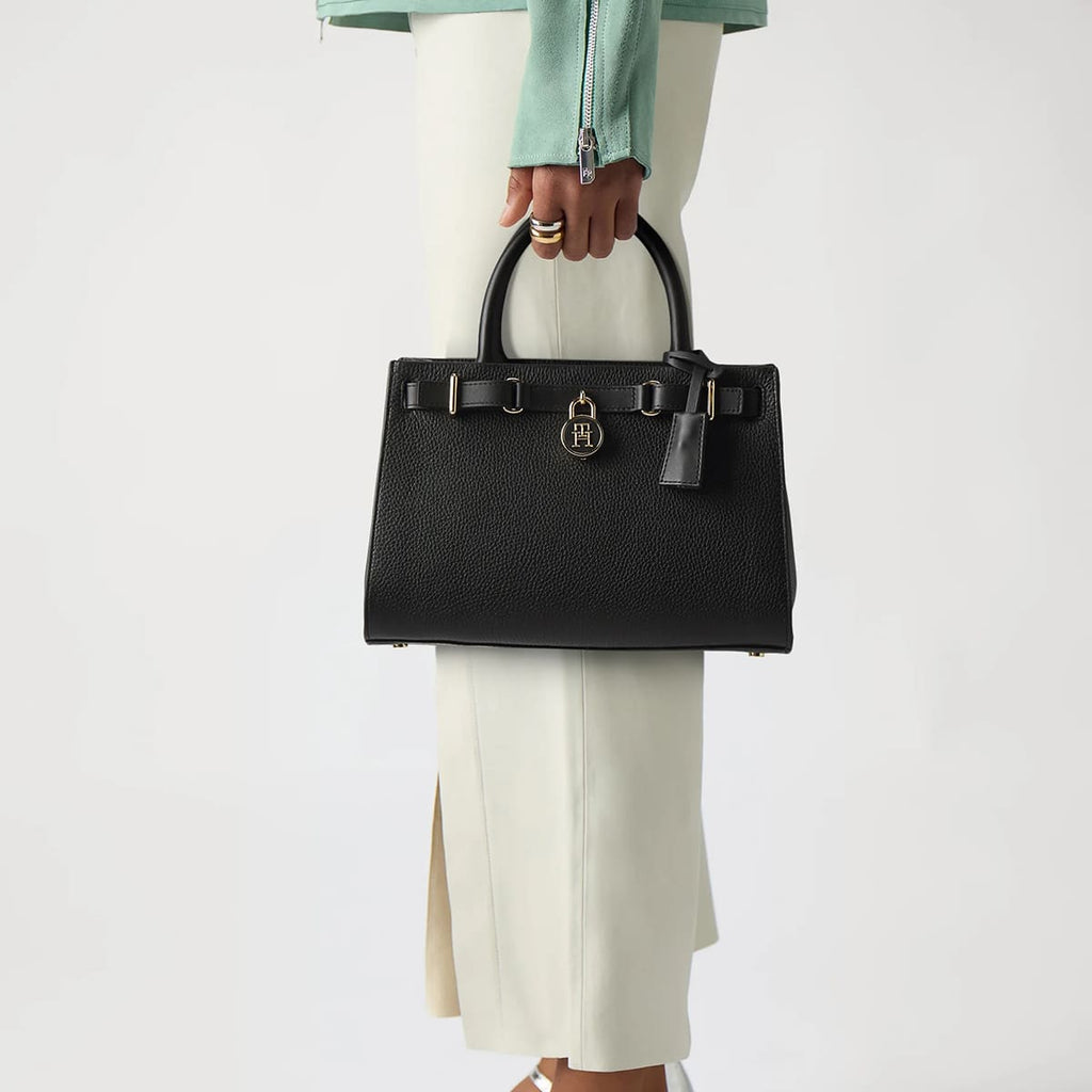 Tommy Hilfiger Black Women Shoulder Handbag Aw0Aw17926