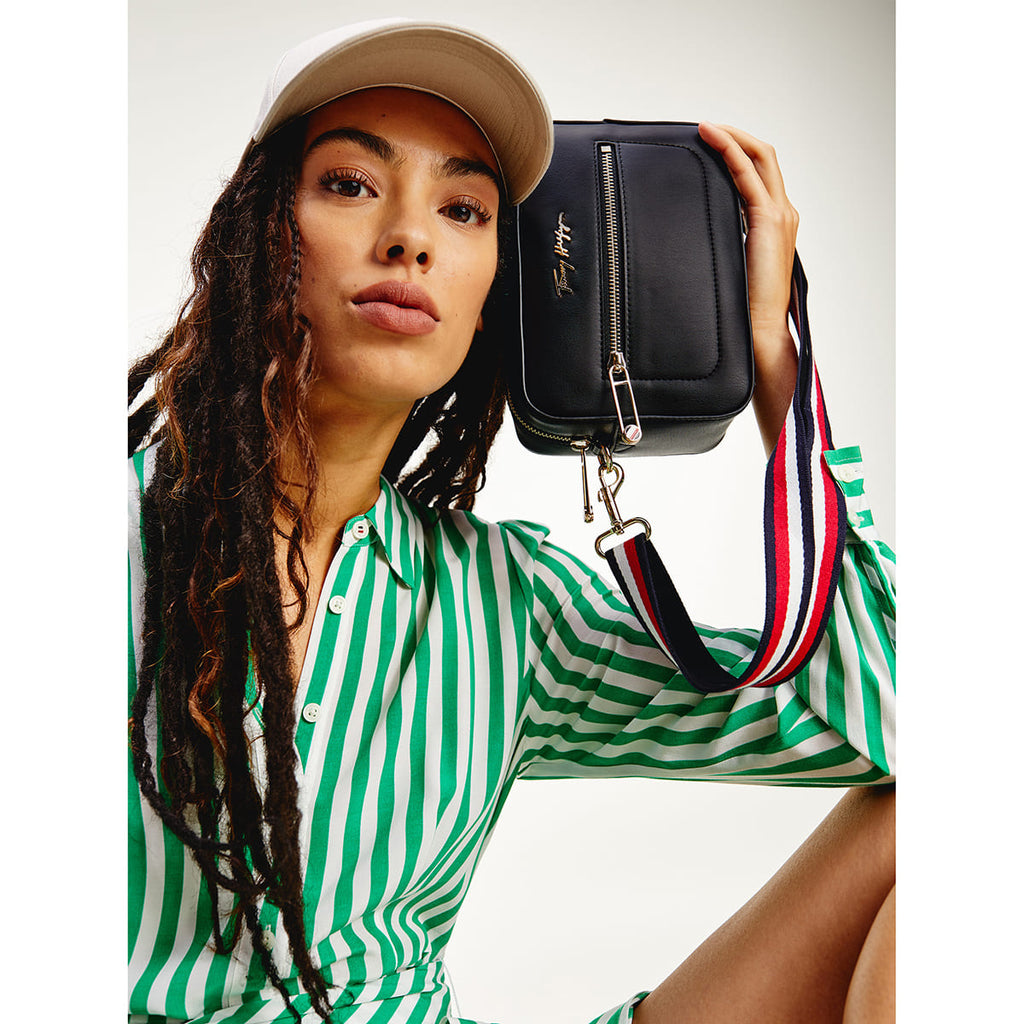 Tommy Hilfiger Navy Blue Women Cross Body Bag Aw0Aw12184